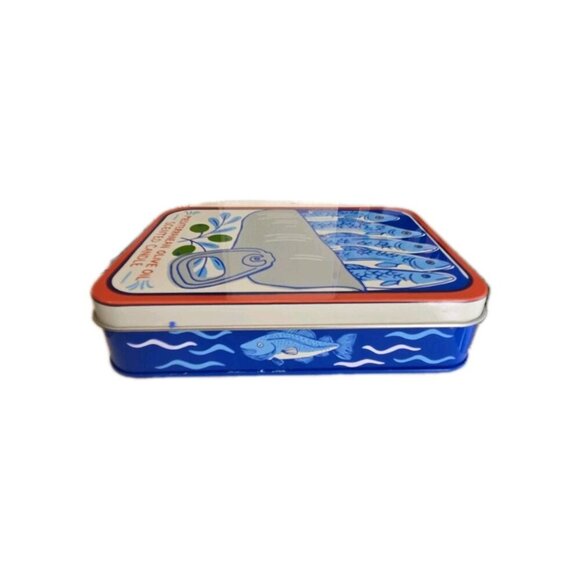 NEW Sardine Tin Scented Two Wick 8 oz Candle In Tin Holder W/ Fish Funny Gift - Picture 3 of 3